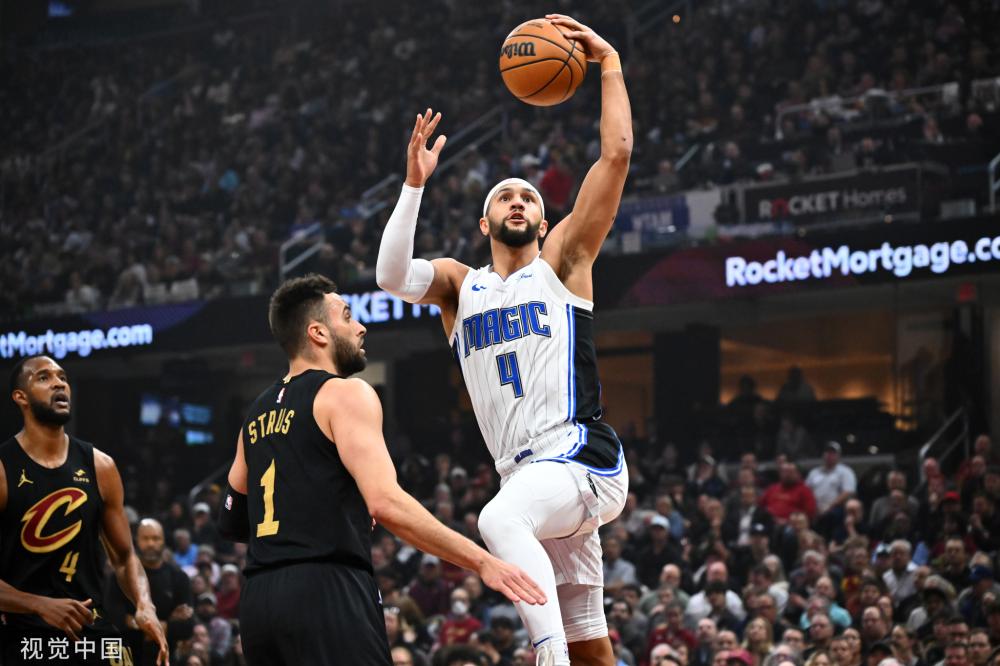 在短节目中 在短节目中