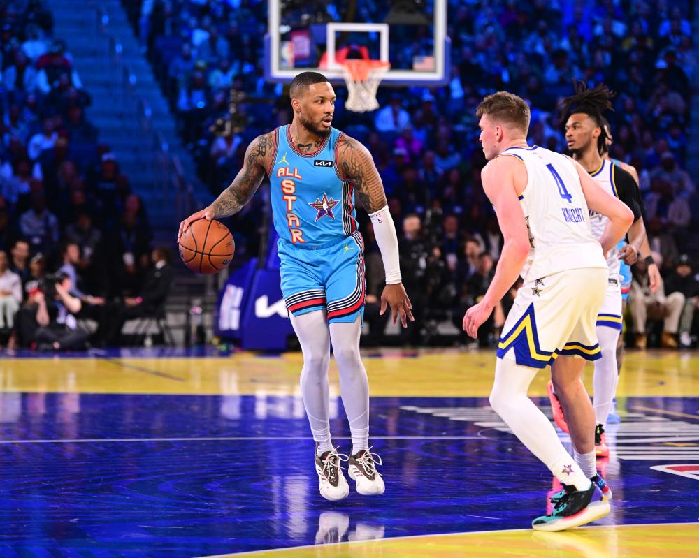 但他灵活多 但他灵活多